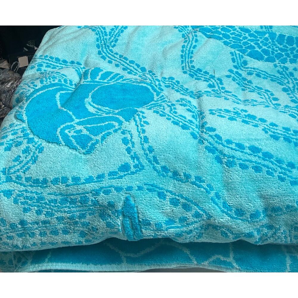 Overside Beach Towel Blue Color - Picture 3 of 4